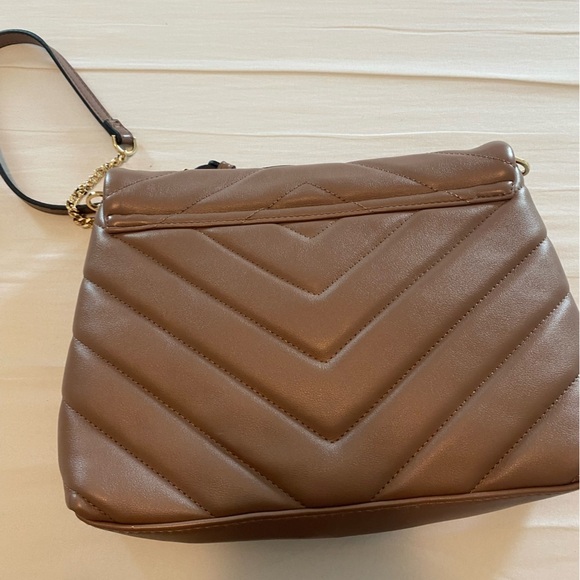 NWOT A New Day Quilted Satchel Handbag with chain crossbody brown tan neutral - Picture 6 of 8